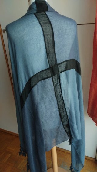 Sciarpa estiva blu e nera
