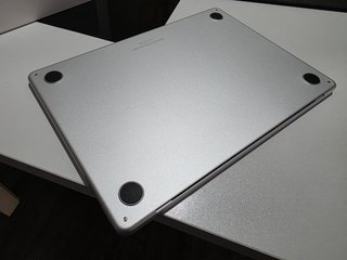 MacBook Air 13 M4 Plata 16GB 512GB + Funda