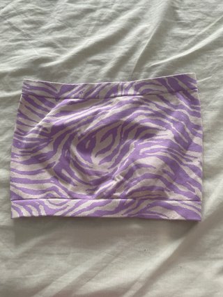Top estampado cebra morado y blanco