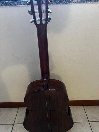 Chitarra classica in legno