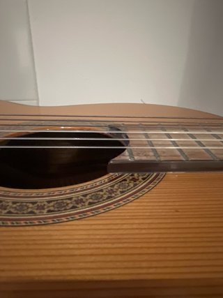 Chitarra classica in legno