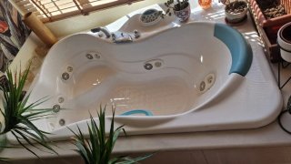 Jacuzzi Teuco 1.72x1.10. Hidromasaje e hidrosónico