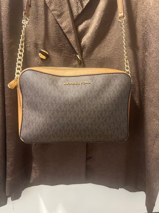 Bolso Michael Kors Marrón Monogram
