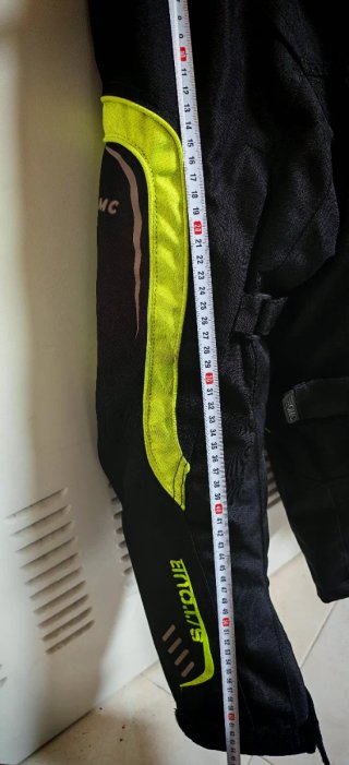 Chaqueta de moto con forro térmico desmontable