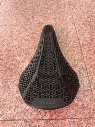 Sillín Fizik Argo 00 Adaptive 3D 140mm