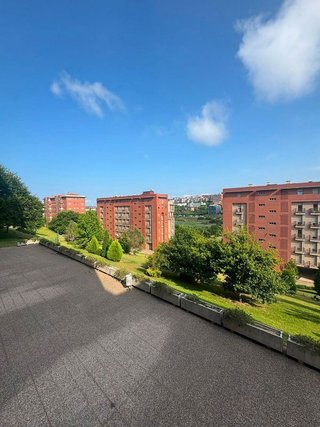 Piso en alquiler en Valdenoja - La Pereda en Santander