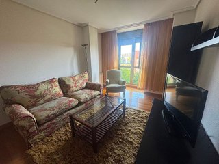 Piso en alquiler en Valdenoja - La Pereda en Santander