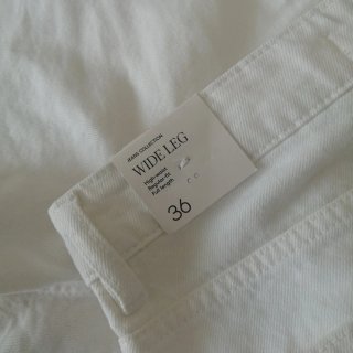 Vaqueros wide leg Mango blancos con etiqueta