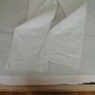Vaqueros wide leg Mango blancos con etiqueta