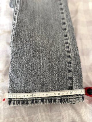 Vaqueros Stradivarius grises rectos D98