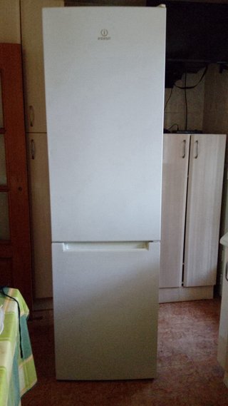 Nevera Indesit No Frost