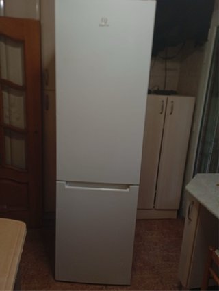 Nevera Indesit No Frost