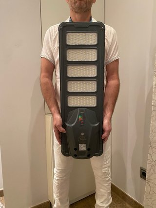 Farola Solar LED Suniz Space 300 (1800 Lm reales)
