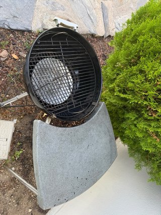 Barbacoa Weber One-Touch Platinum 57 cm + mesa