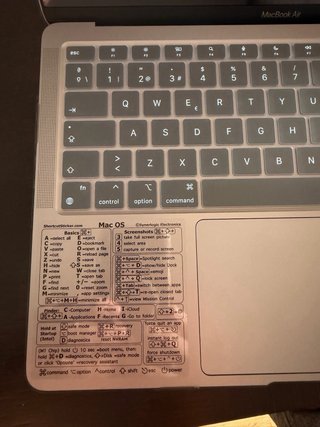 MacBook Air M1 · 8 GB · 256 GB · COMO NUEVO · 8 CI