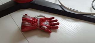 Llavero Guantelete Infinito Marvel