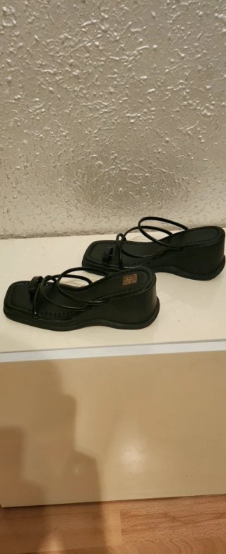 Sandalias negras plataforma