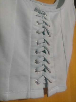Top con lacci color teal