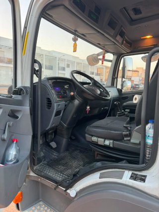 Camion mercedes atego