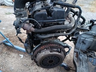 Motor Kia Carnival J3