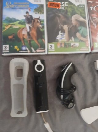 Nintendo Wii con 12 juegos y mando