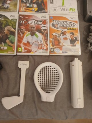 Nintendo Wii con 12 juegos y mando
