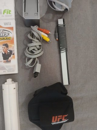 Nintendo Wii con 12 juegos y mando