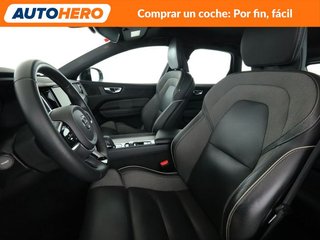 Volvo XC60 2.0 B4 Mild-Hybrid R Design 2WD