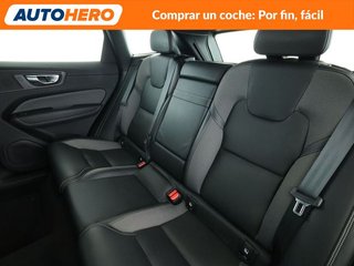 Volvo XC60 2.0 B4 Mild-Hybrid R Design 2WD