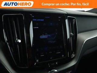 Volvo XC60 2.0 B4 Mild-Hybrid R Design 2WD
