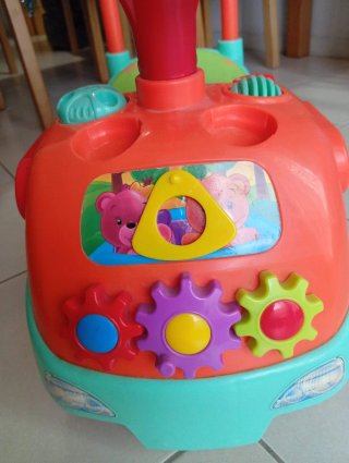 Correpasillos infantil con manillar y volante