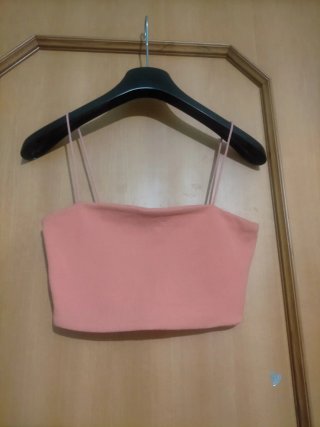 Top donna rosa spalline sottili