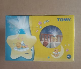 Luz musical Tomy para bebés