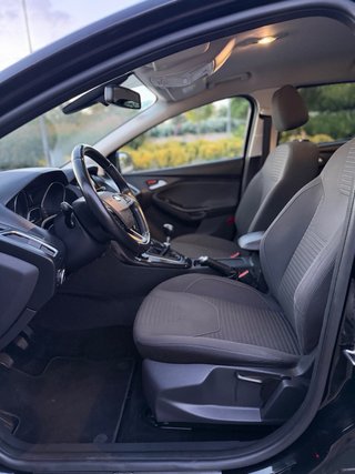 ford focus titanium