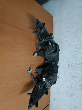 Faro Delantero Kawasaki J300 (2015)