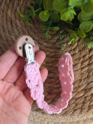 Chupetero crochet rosa