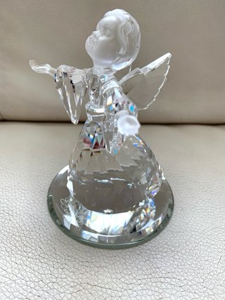Figura Swarovski Ángel 2002 con peana espejo
