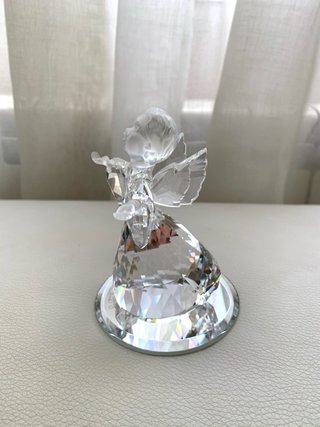 Figura Swarovski Ángel 2002 con peana espejo