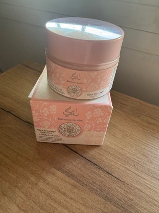Crema Facial Kiss Beauty Esencia Árabe