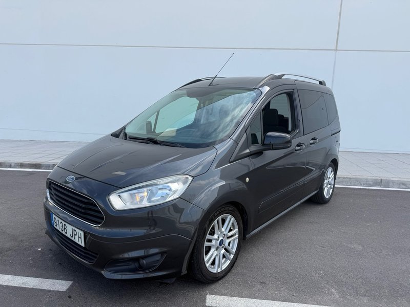 Ford Tourneo Courier 2016 - foto 1