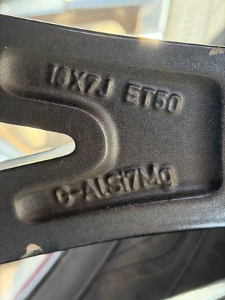 Llantas Toyota Yaris Cross (3)