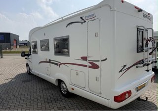 Autocaravana Rapido 7099F 2006