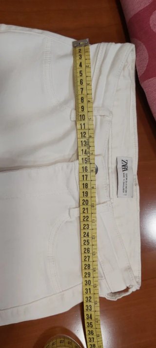 Pantalón pitillo elástico Zara blanco