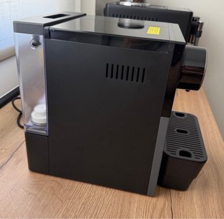 Cafetera Superautomática Cecotec Negra.