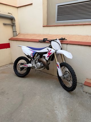 Yamaha YZ125 50th Aniversario 27h