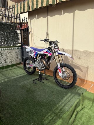 Yamaha YZ125 50th Aniversario 27h