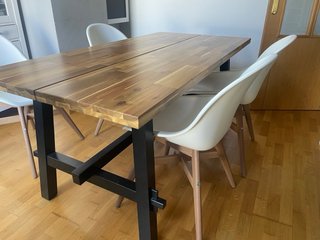 Mesa madera maciza y 4 sillas