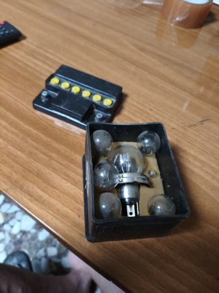 Caja de luces VARTA Citroën DYANE 6