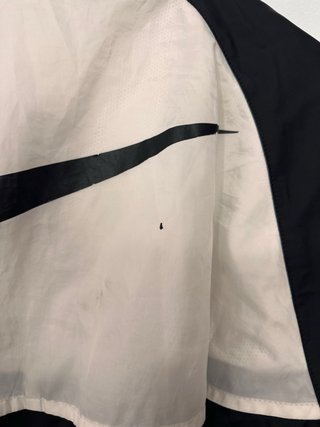 Chaqueta Nike Windbreaker Negra y Blanca Talla L