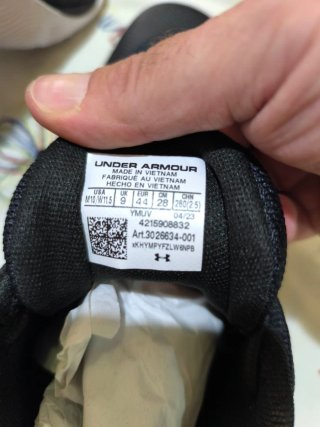 Zapatillas Baloncesto Under Armour Negras Doradas